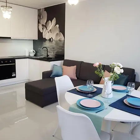 Apartament Zacisze דירה *
